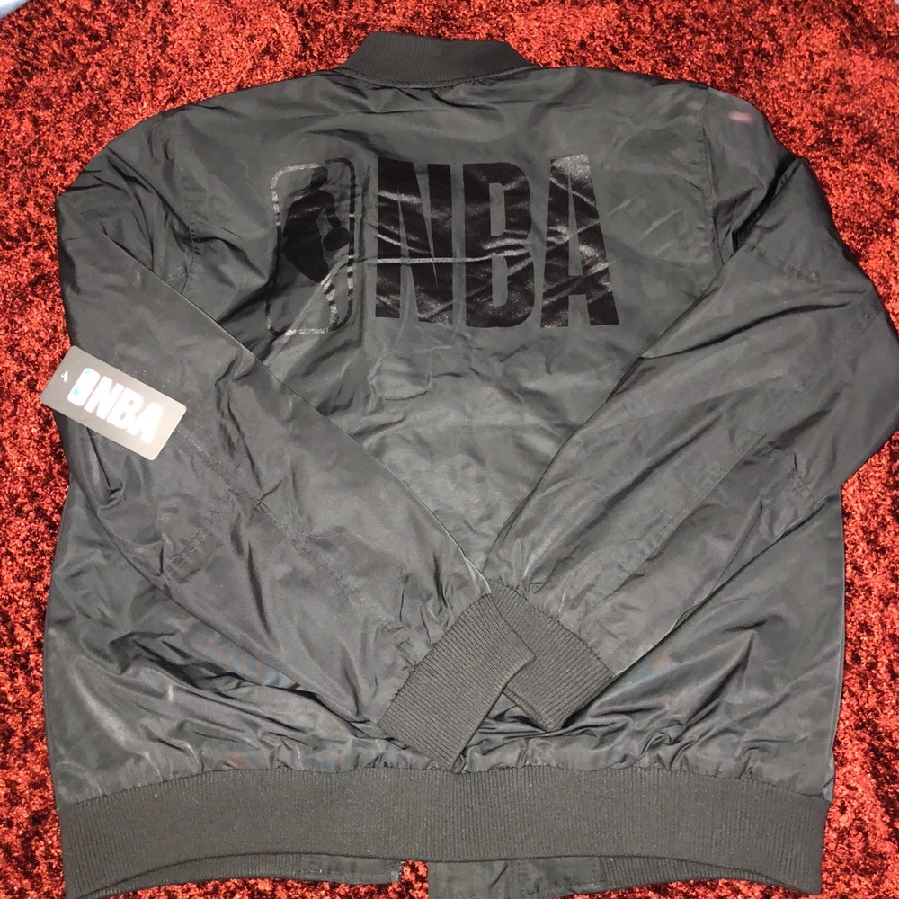 NBA jacket - Picture 2 of 5